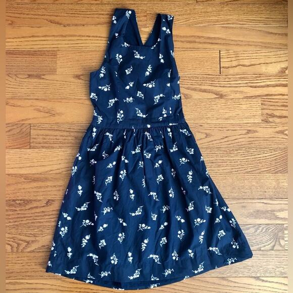 NORDSTROM Fit & Flare Navy White Floral Pleated Sleeveless Girl’s Girl’s Size 16 - Picture 1 of 10